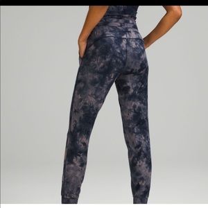 NWT Ready to Rulu Jogger Diamond Dye